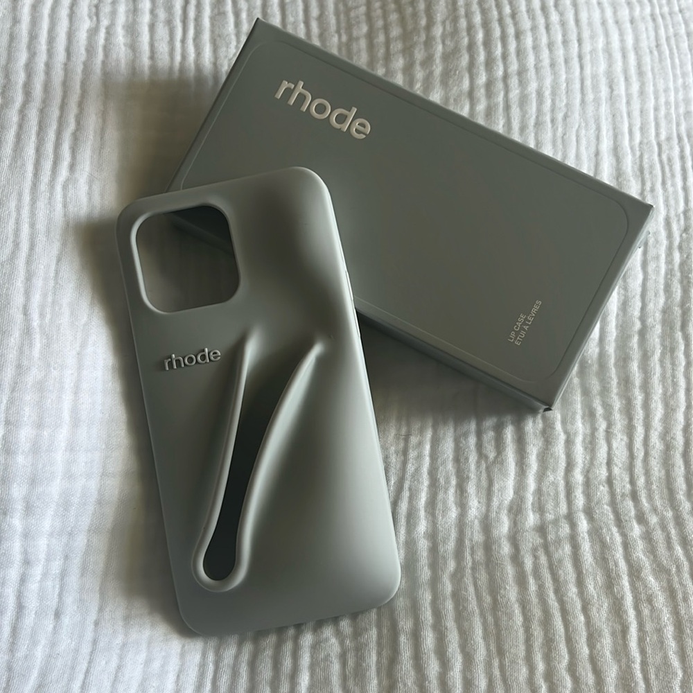 Rhode iPhone 15 PRO MAX lip case